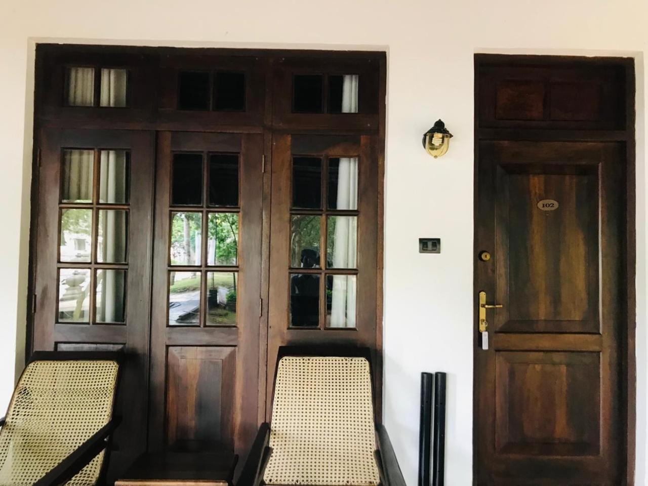 Palm Garden Village Hotel Anuradhapura Exterior photo